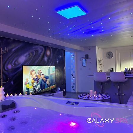 Galaxy Spa - Suite Mercure Jacuzzi Privatif Champigneulles المظهر الخارجي الصورة